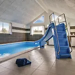Vakantiehuis Amazing In With Sauna