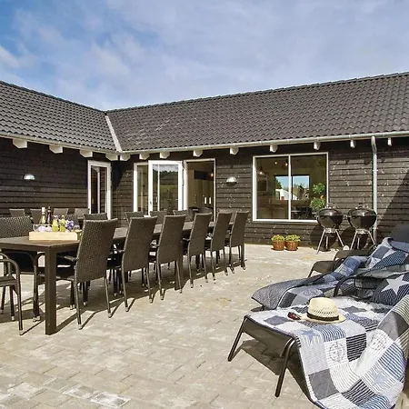 Vakantiehuis Amazing In With Sauna Glesborg